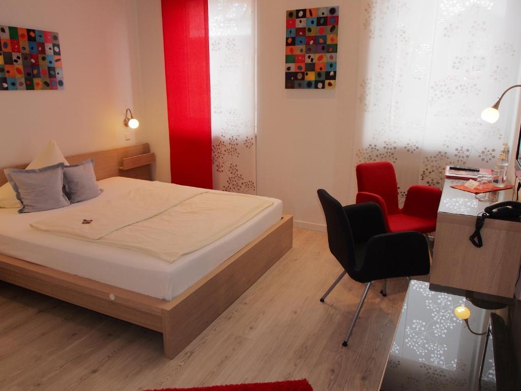 Hotel Barbarossa Karlsruhe Stadtmitte Δωμάτιο φωτογραφία