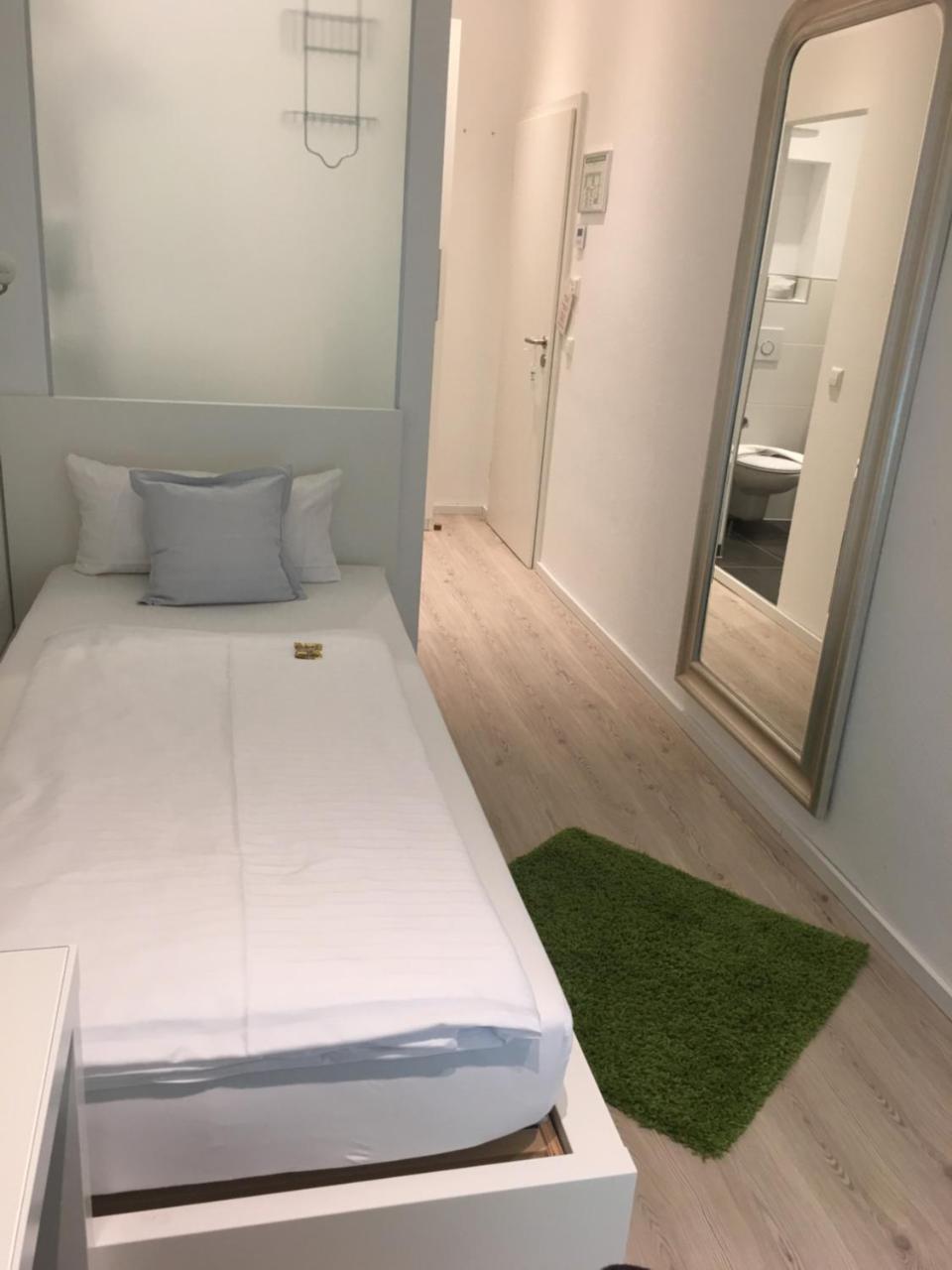Hotel Barbarossa Karlsruhe Stadtmitte Εξωτερικό φωτογραφία
